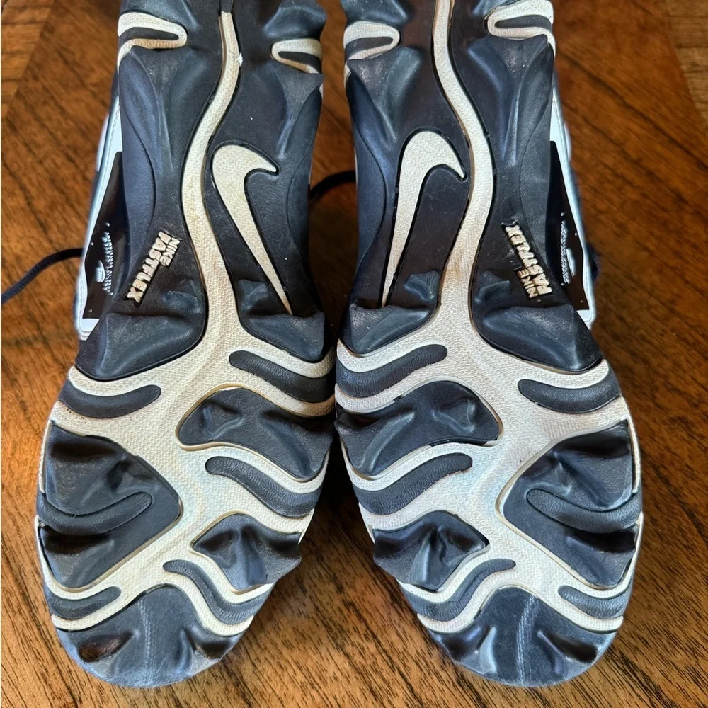 Nike Black and Gray Men's Athletic Shoes